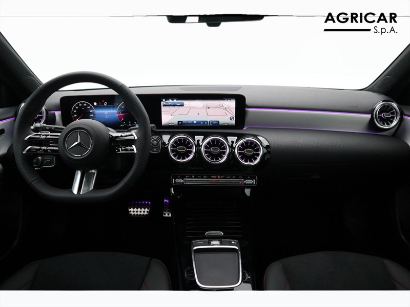 13 - Mercedes Classe A 180 d amg line premium speedshift dct amg 8g