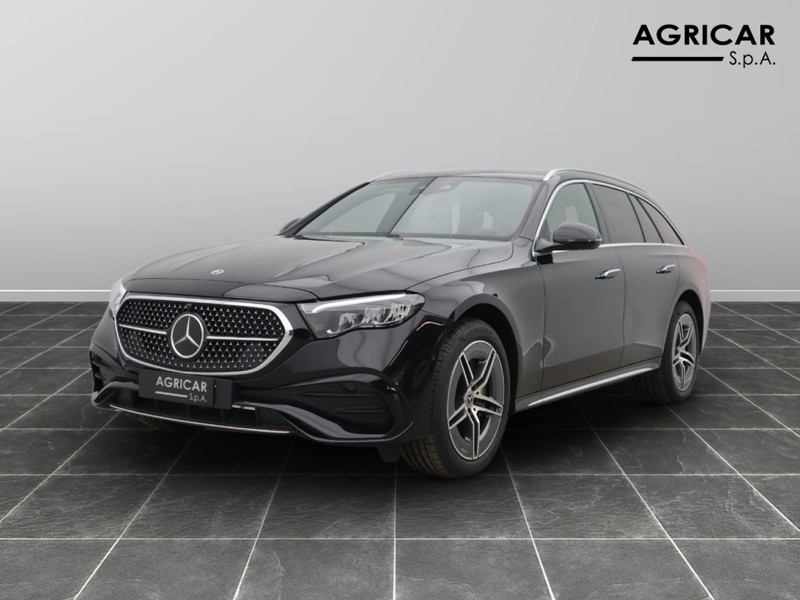 1 - Mercedes Classe E station wagon 220 d amg line advanced 4matic 9g-tronic