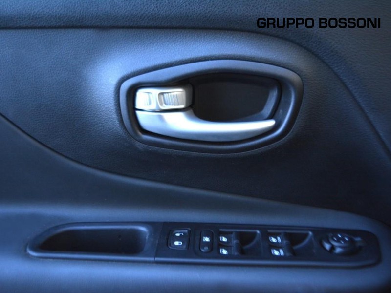 13 - Jeep Renegade 1.5 turbo t4 mhev 130cv limited 2wd