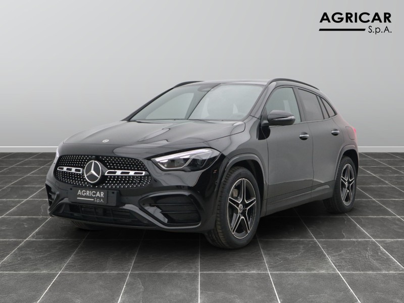 1 - Mercedes GLA 200 d amg line premium 8g-dct