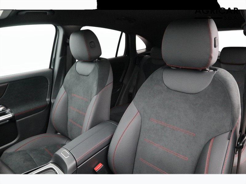 7 - Mercedes GLA 200 d amg line premium 8g-dct