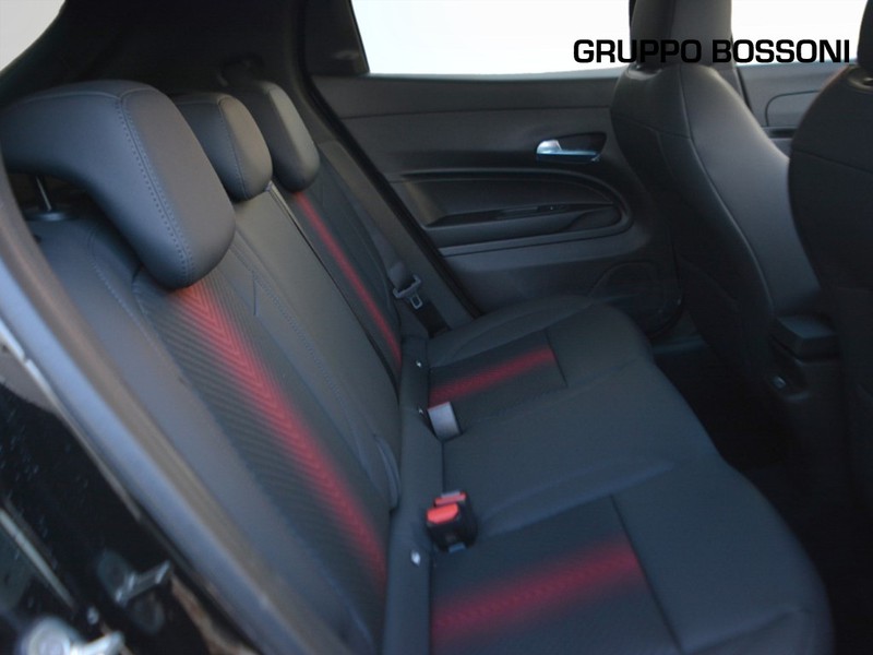 7 - Alfa Romeo Junior 1.2 hybrid 145cv ibrida q4 edct6