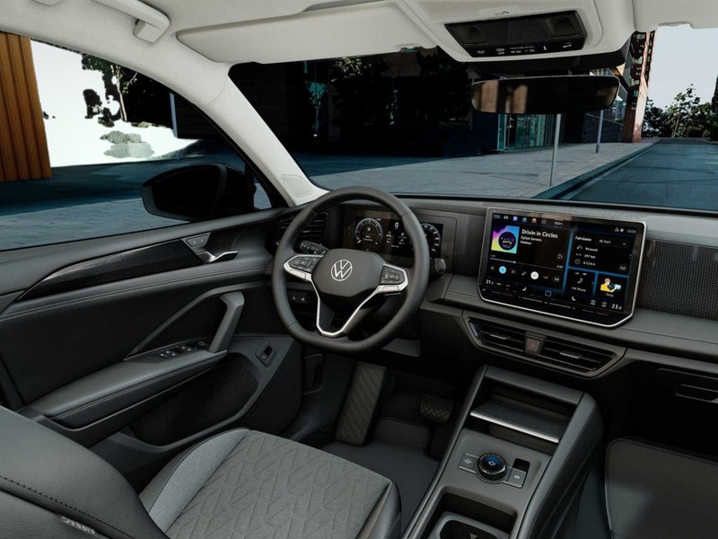 7 - Volkswagen Tiguan 1.5 etsi act 130cv edition plus dsg