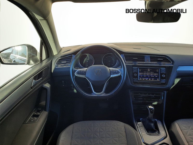 7 - Volkswagen Tiguan 2.0 tdi scr 150cv life dsg