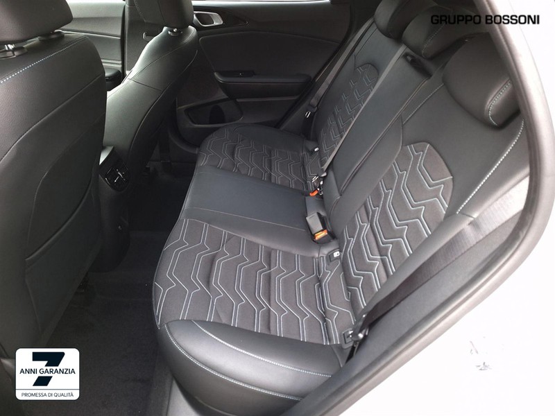 13 - Kia Xceed 1.6 t-gdi 150cv special edition dct7