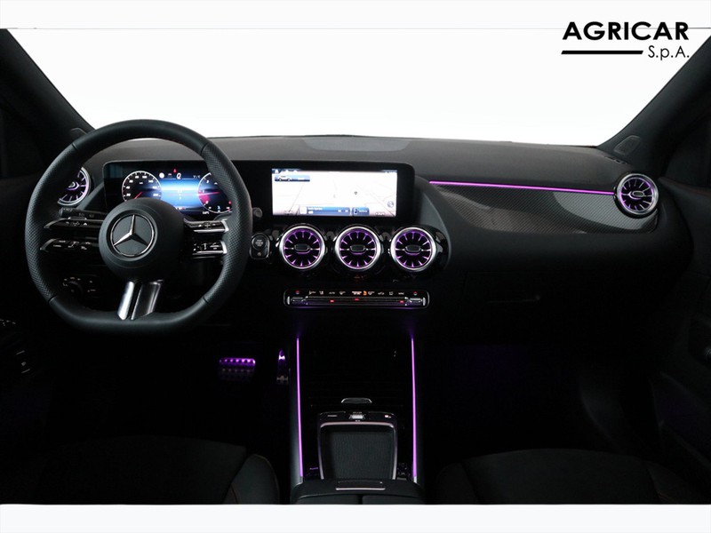 13 - Mercedes GLA 220 d amg line premium 4matic 8g-dct