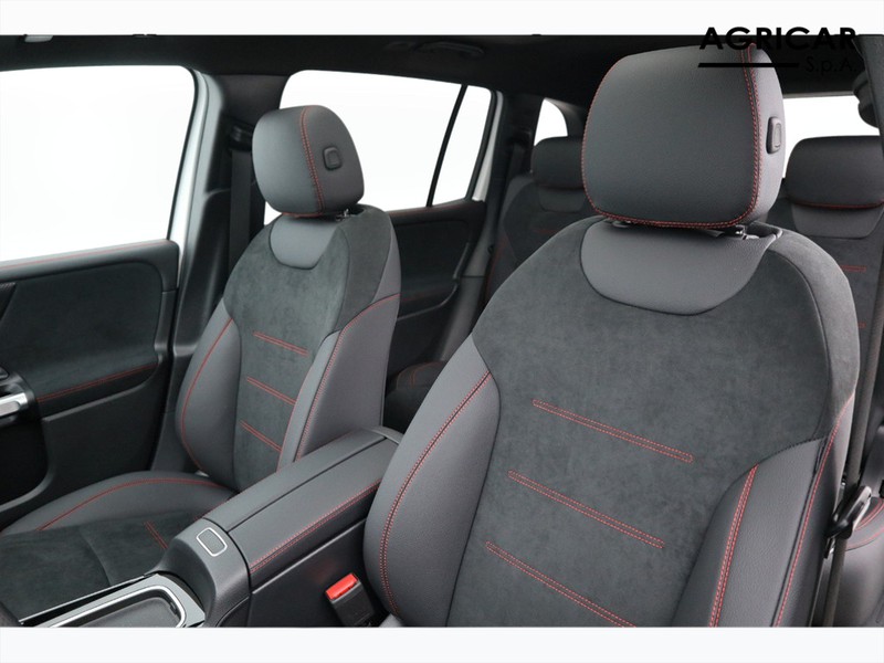 7 - Mercedes GLB 200 d amg line premium 4matic 8g-dct