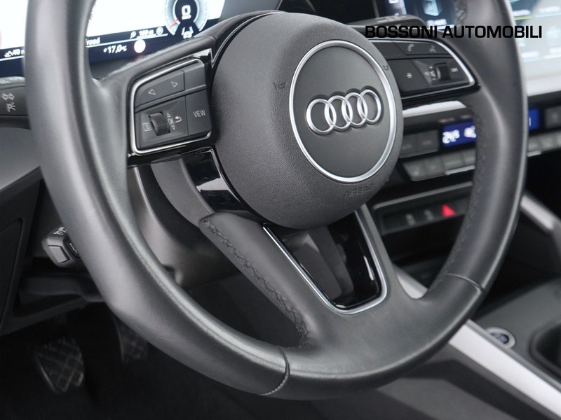 25 - Audi A3 sportback 30 2.0 tdi business