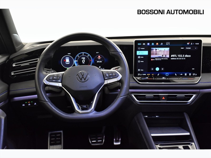 7 - Volkswagen Tiguan 2.0 tdi scr 150cv r-line dsg