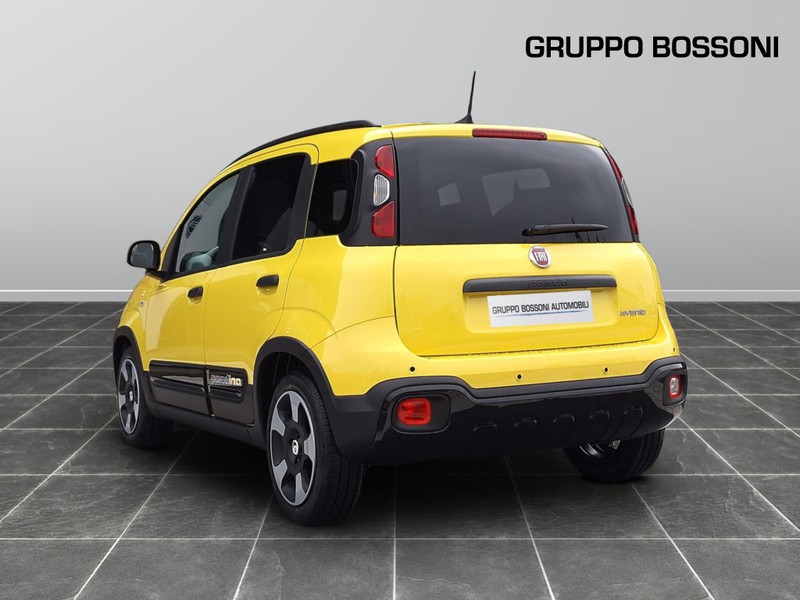 7 - Fiat Pandina cross 1.0 firefly hybrid 65cv cross s&s