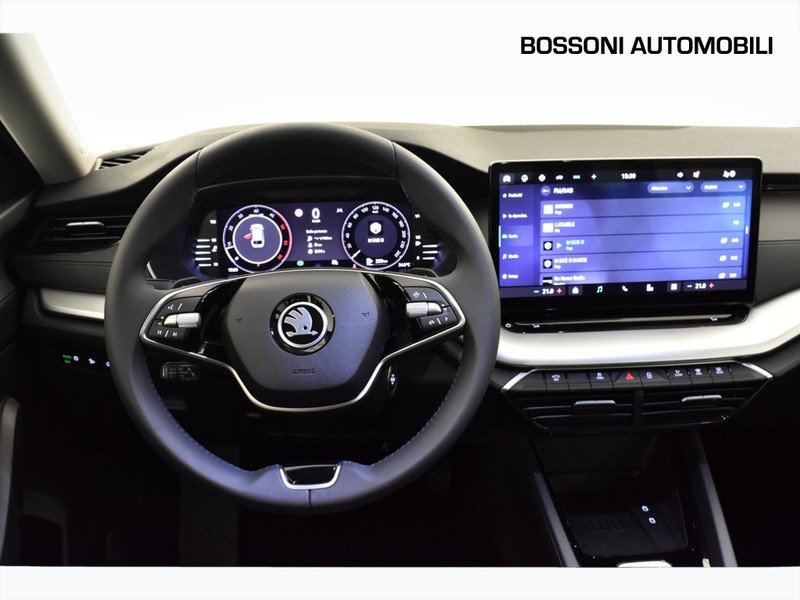 7 - Skoda Octavia wagon 2.0 tdi 150cv executive dsg