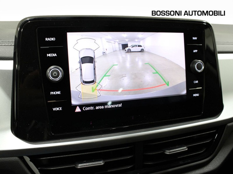 25 - Volkswagen T-Roc 1.0 tsi 115cv sport