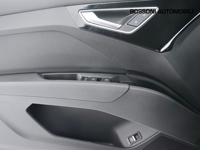 13 - Audi Q4 e-tron sportback e-tron 50 business advanced quattro