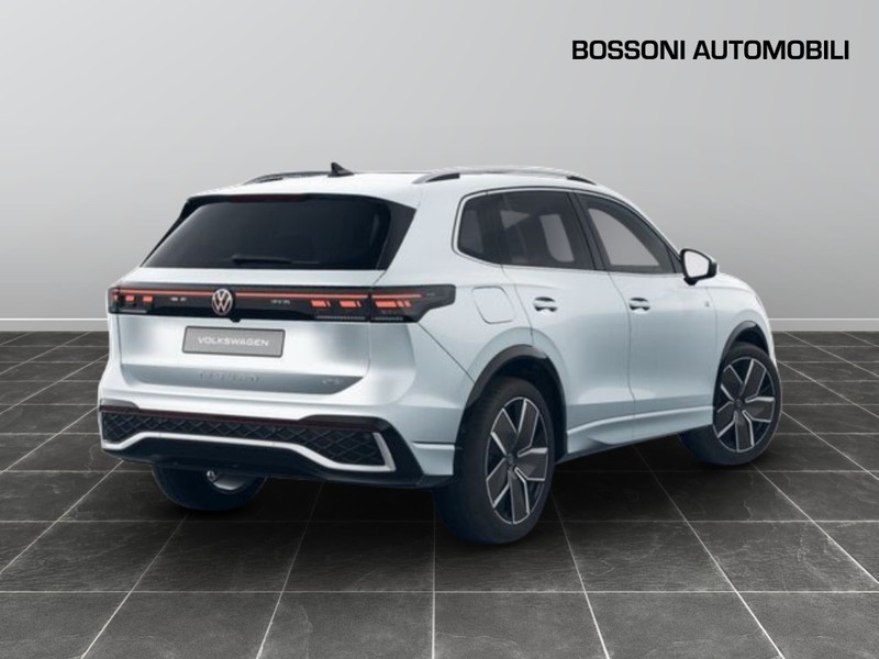7 - Volkswagen Tiguan 1.5 etsi act 150cv edition plus dsg