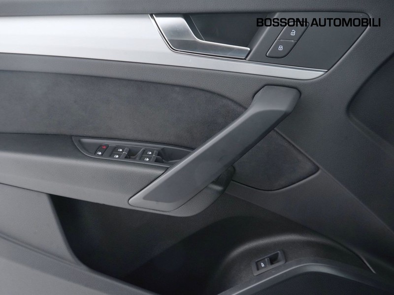 13 - Audi Q5 40 2.0 tdi mhev 12v s line quattro s tronic