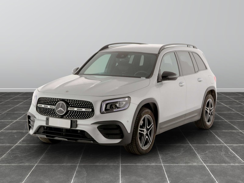 1 - Mercedes GLB 200 d premium 4matic 8g-dct