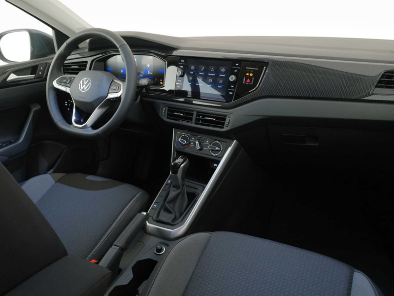 7 - Volkswagen Taigo 1.0 tsi 110cv life dsg