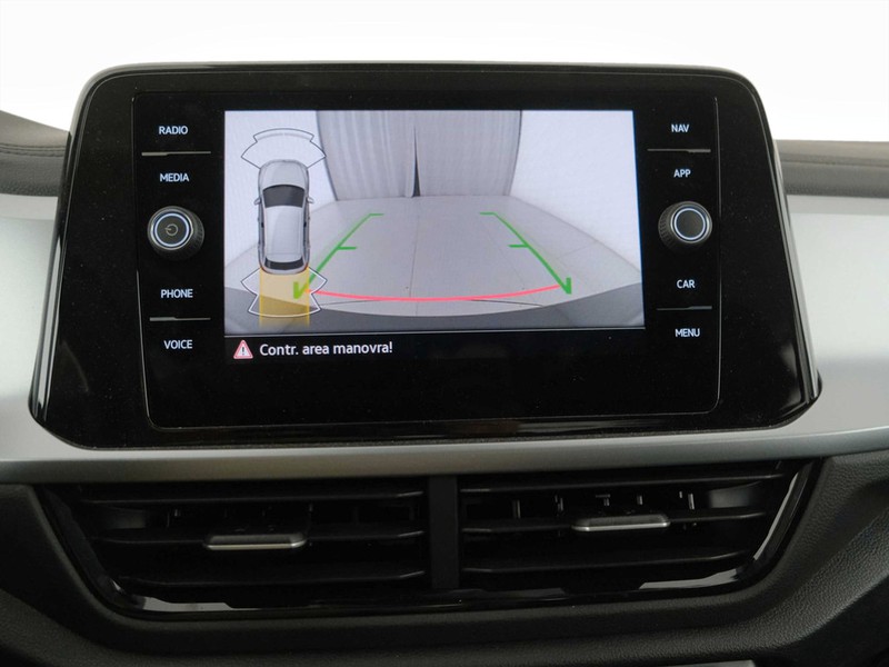 19 - Volkswagen T-Roc 1.5 tsi act edition plus dsg