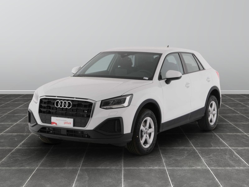 1 - Audi Q2 35 2.0 tdi business s tronic
