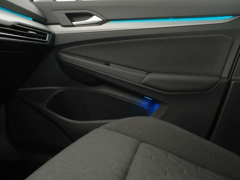 31 - Volkswagen Golf 1.5 tsi ehybrid 204cv edition plus dsg