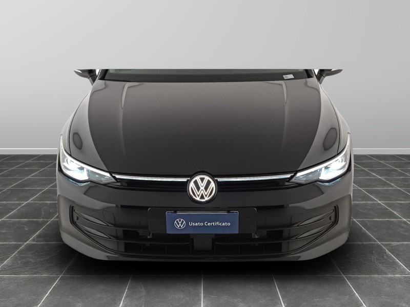 13 - Volkswagen Golf 1.5 tsi ehybrid 204cv edition plus dsg