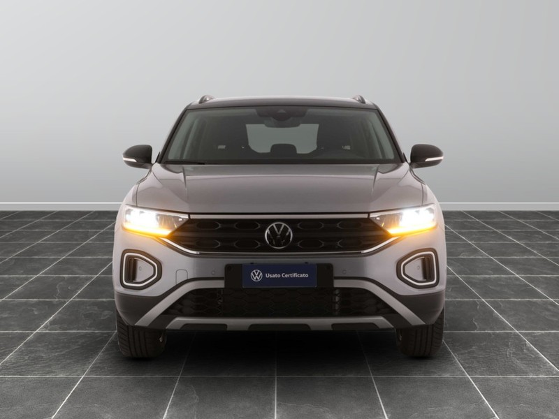 43 - Volkswagen T-Roc 1.0 tsi 115cv sport