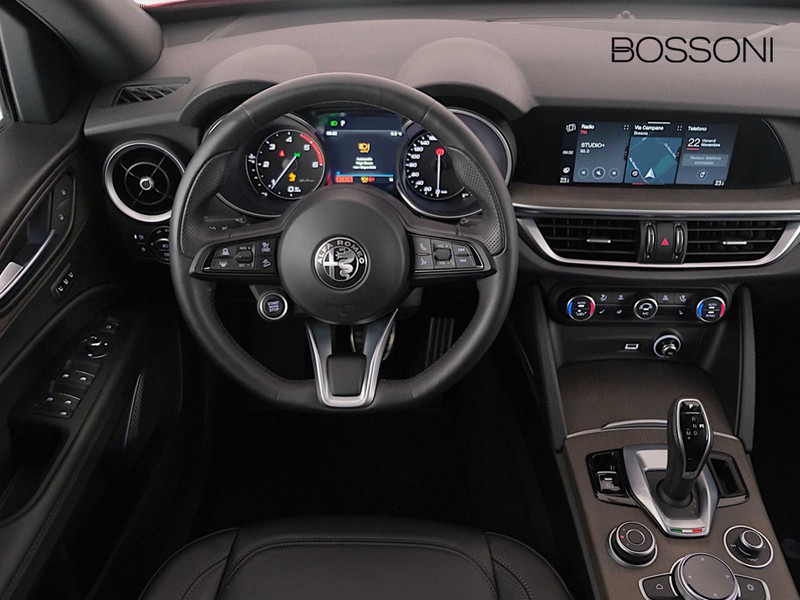 7 - Alfa Romeo Stelvio 2.2 turbo 210cv veloce ti q4 at8