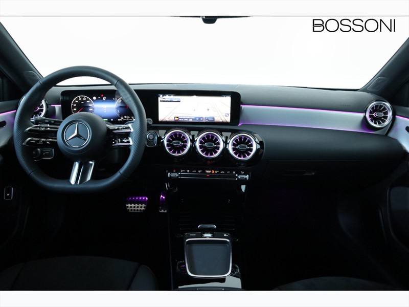 13 - Mercedes Classe A 250 e plug-in-hybrid amg line advanced plus speedshift dct amg 8g