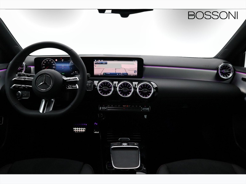 13 - Mercedes Classe A 250 e plug-in-hybrid amg line premium speedshift dct amg 8g