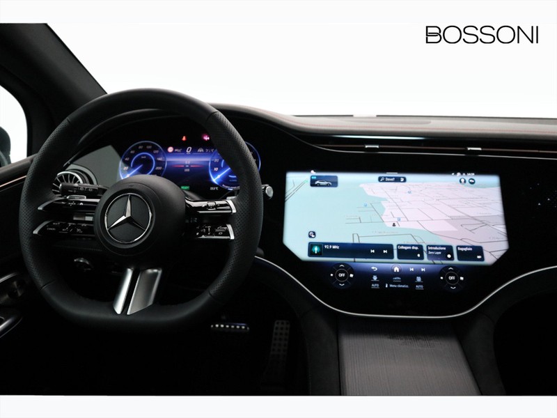 13 - Mercedes EQE suv 350 amg line premium plus 4matic