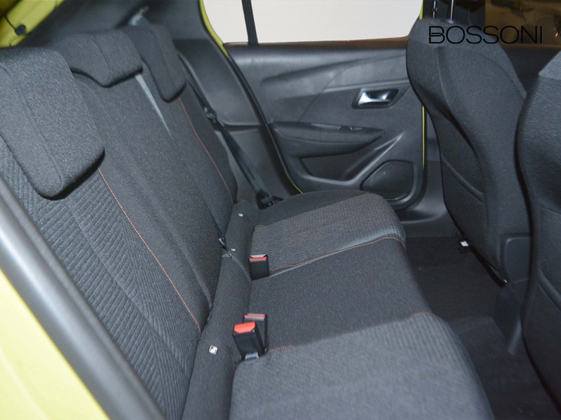 7 - Peugeot 208 1.2 hybrid 48v 110cv style e-dcs6