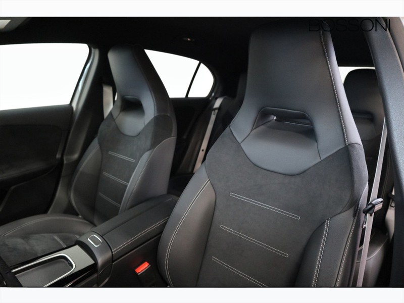 7 - Mercedes Classe A 250 e plug-in-hybrid alpine grey edition speedshift dct amg 8g