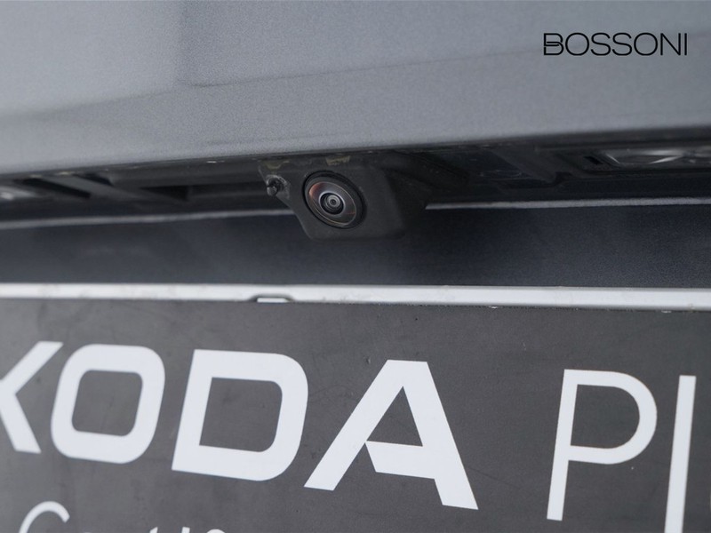 37 - Skoda Superb wagon 2.0 tdi evo 150cv selection dsg