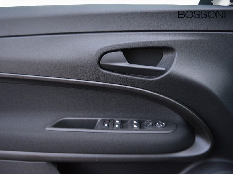 13 - Fiat 600 1.2 hybrid 110cv pop edct