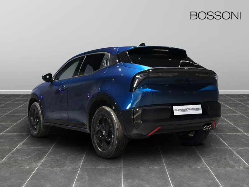 7 - Alfa Romeo Junior 1.2 hybrid 145cv ibrida edct6