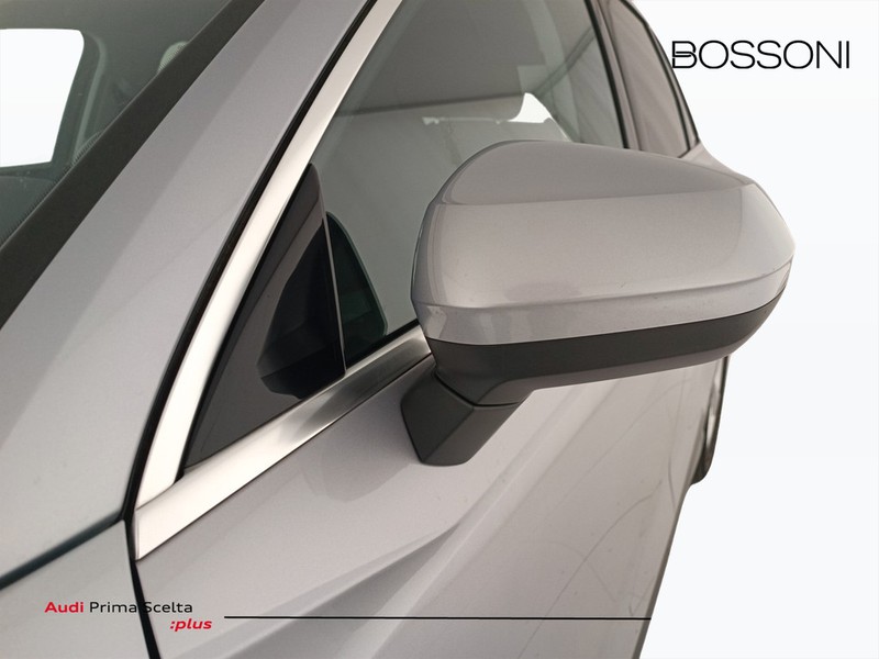 25 - Audi Q3 35 2.0 tdi business advanced s tronic