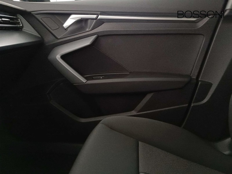 13 - Audi A3 sportback 1.5 tfsi 116cv business advanced