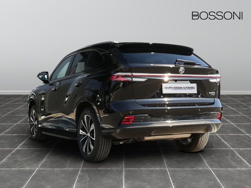 7 - Mg HS 1.5 phev luxury auto