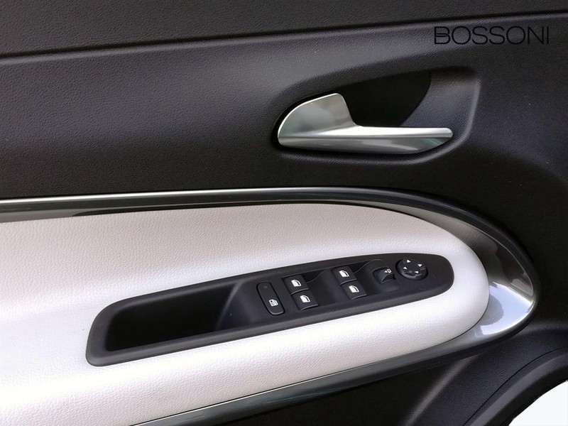 19 - Fiat 600 1.2 hybrid 110cv la prima ii edct