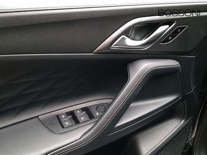 19 - Mg HS 1.5 phev comfort auto