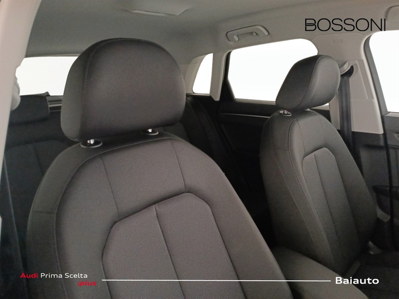 25 - Audi Q3 35 2.0 tdi business advanced s tronic