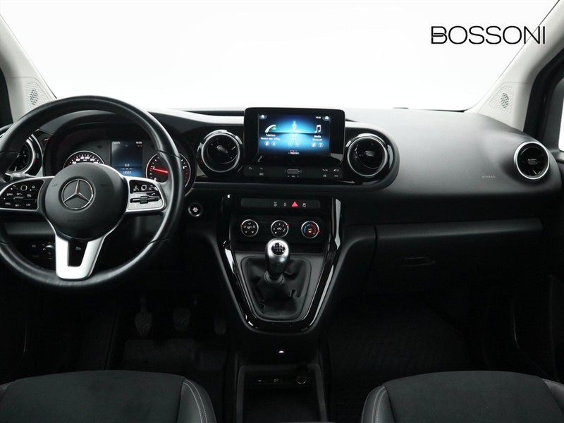 13 - Mercedes Vans Classe T long 180 d sport