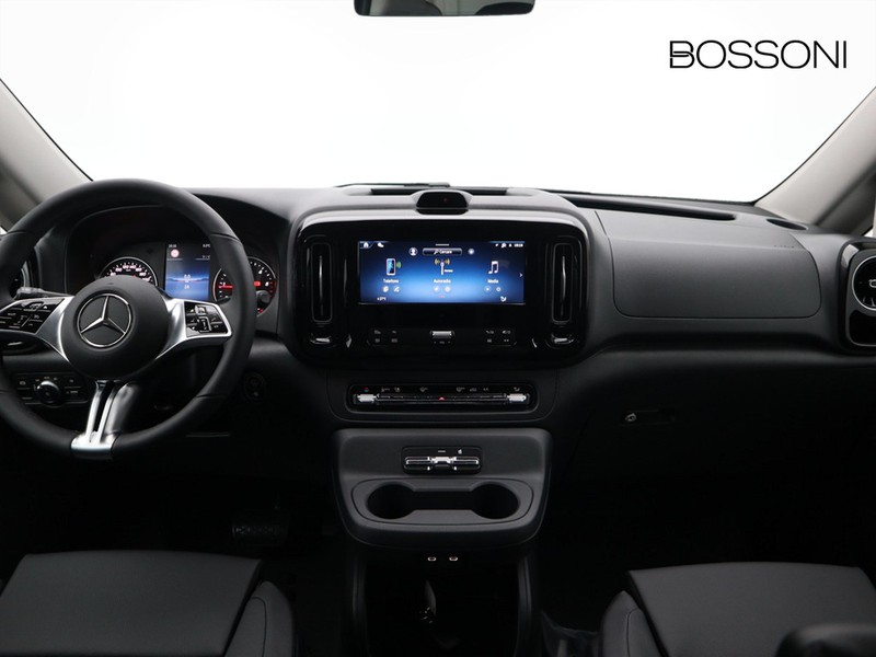 13 - Mercedes Vans Vito mixto 114 cdi long select 9g-tronic