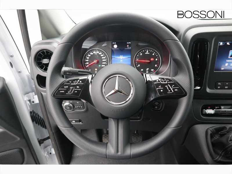 13 - Mercedes Vans Vito furgone 110 cdi long pro