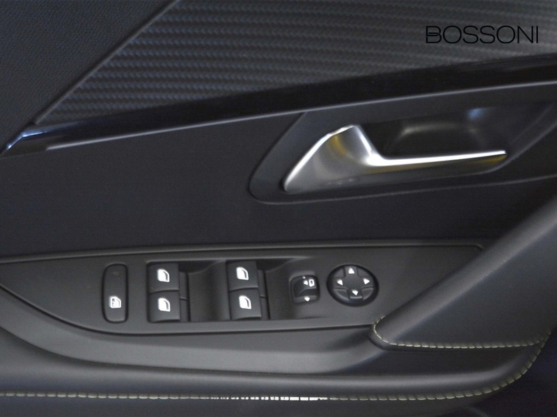 13 - Peugeot 208 5 porte 1.2 puretech gt s&s