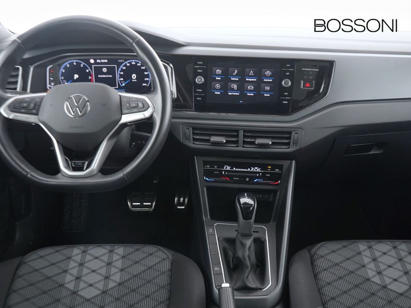 7 - Volkswagen Taigo 1.0 tsi 115cv r-line dsg