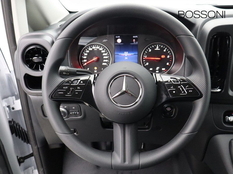 13 - Mercedes Vans Vito furgone 114 cdi long pro