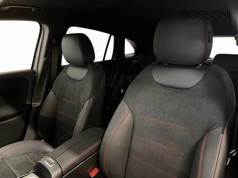 7 - Mercedes GLA 200 d amg line premium 4matic 8g-dct