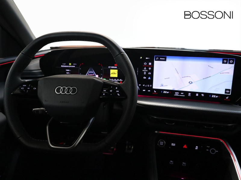 13 - Audi Q5 2.0 tdi mhev+ 204cv s line edition quattro s tronic