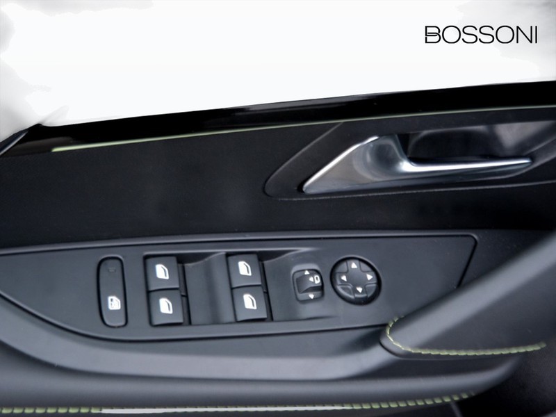 13 - Peugeot 208 1.2 hybrid 48v 145cv gt e-dcs6